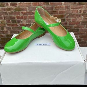 Dolce and Gabbana girls ballet flats